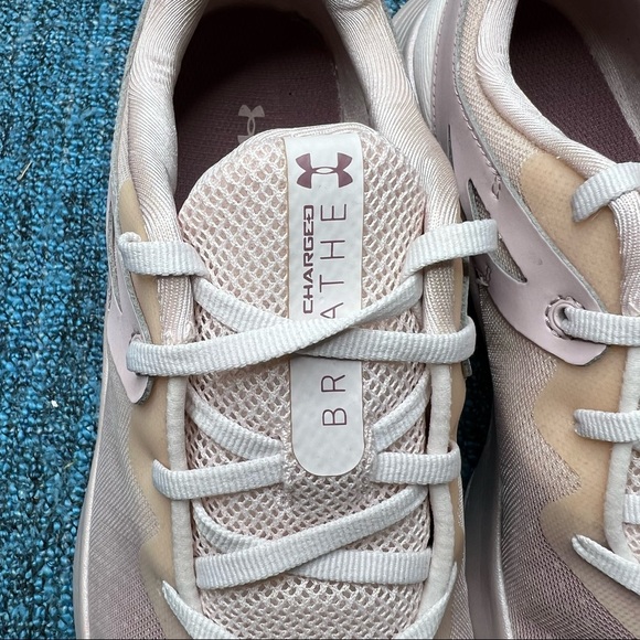 Under Armour Charged Breathe 2 Sneakers in Light Pink Metallic - Picture 3 of 8